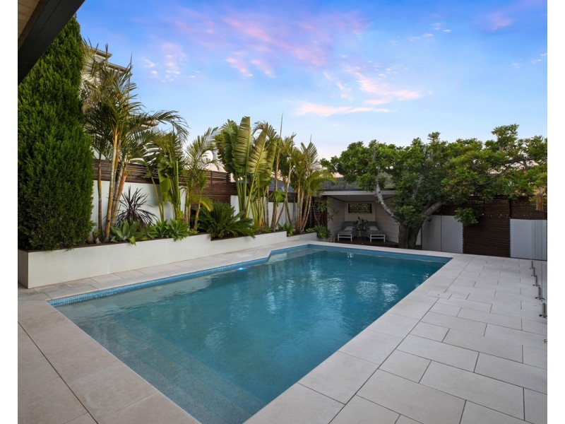 10 Robusta Close, Erina NSW 2250