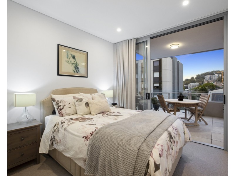 404/7 Lynn Avenue, Point Frederick NSW 2250