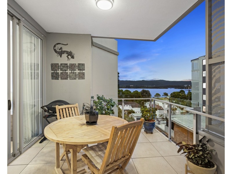 404/7 Lynn Avenue, Point Frederick NSW 2250