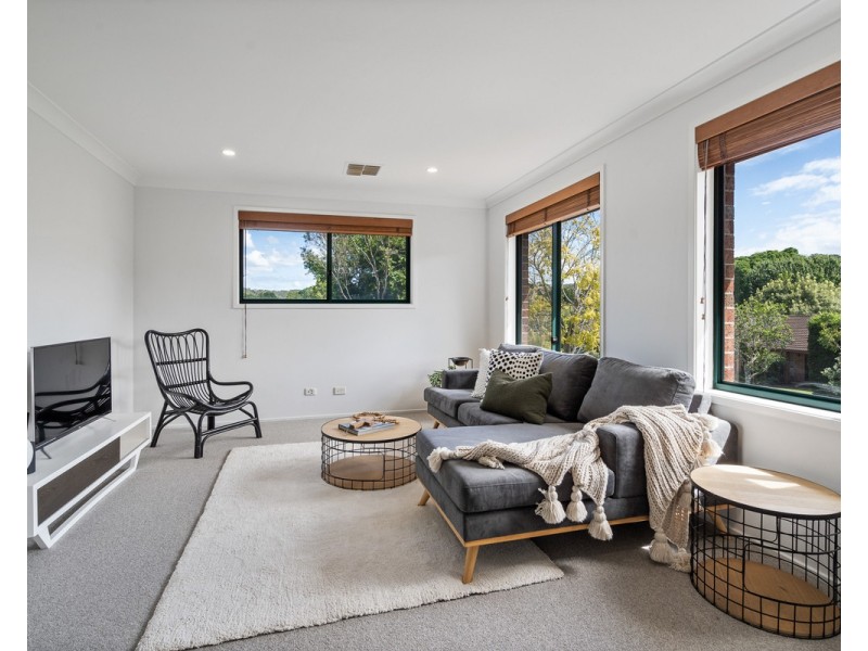 8 Coachwood Drive, Ourimbah NSW 2258