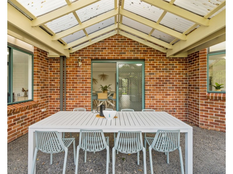 8 Coachwood Drive, Ourimbah NSW 2258