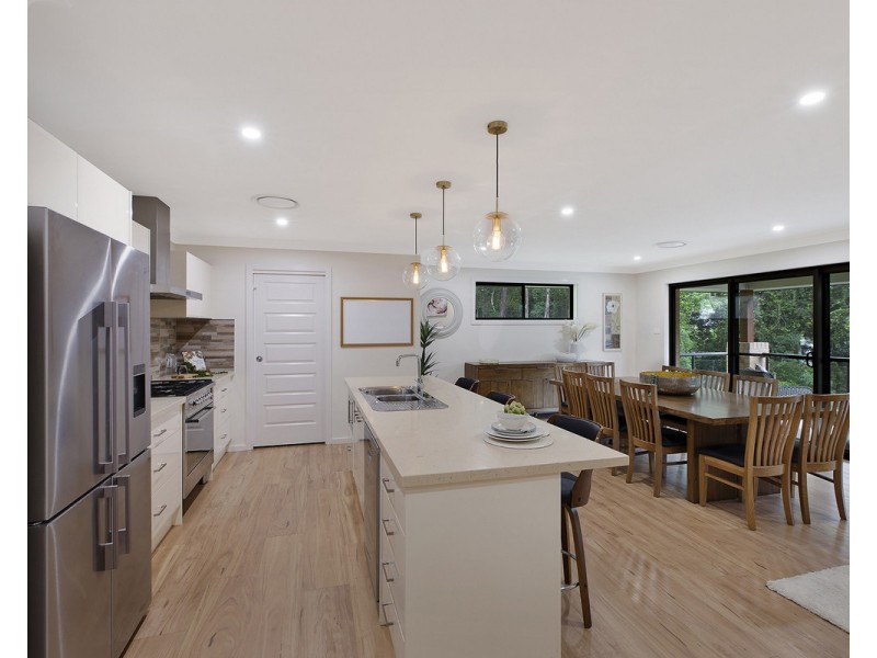 37 Cassinia Close, Lisarow NSW 2250