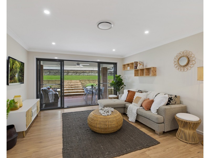 37 Cassinia Close, Lisarow NSW 2250