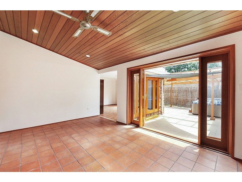 12 Garafalo Road, Kariong NSW 2250