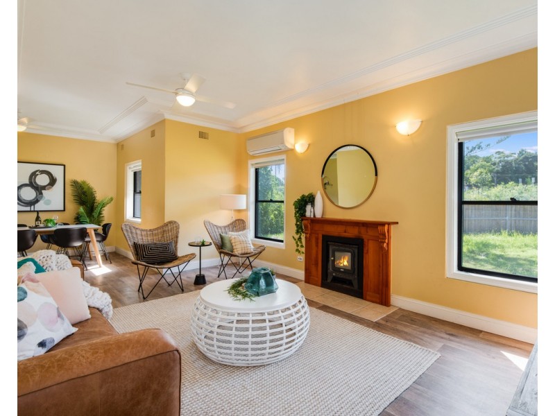 1 Ourimbah Street, Lisarow NSW 2250