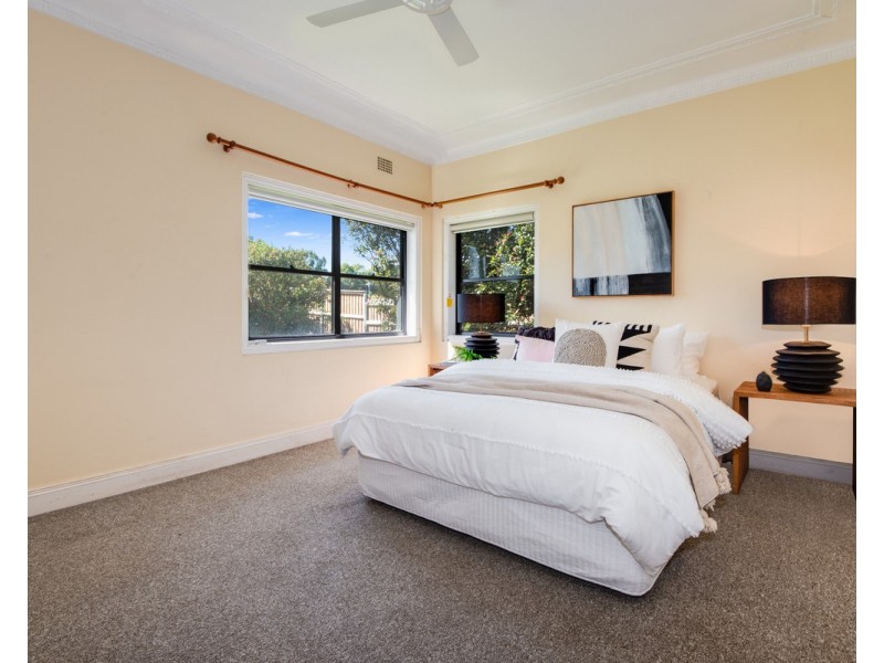 1 Ourimbah Street, Lisarow NSW 2250