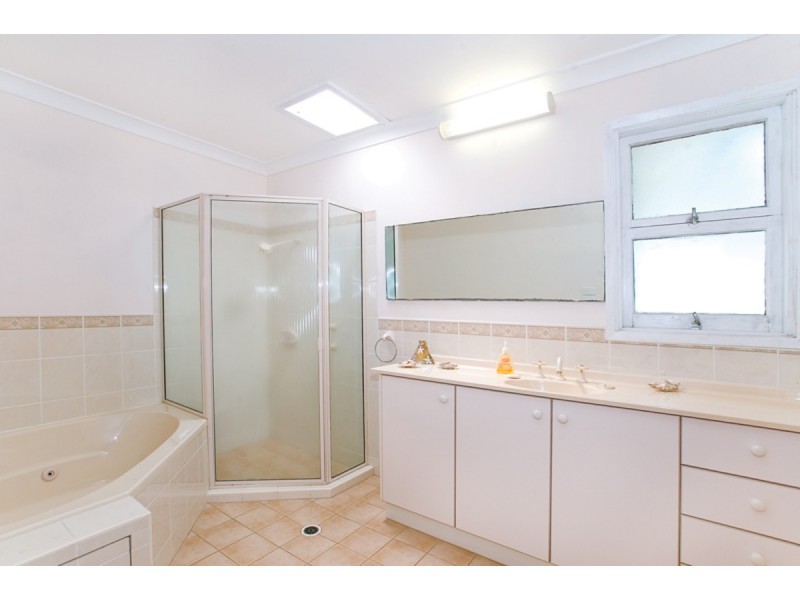 45 Serpentine Road, Erina Heights NSW 2260