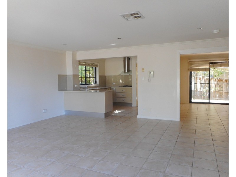 4/2 St George Street, Gosford NSW 2250