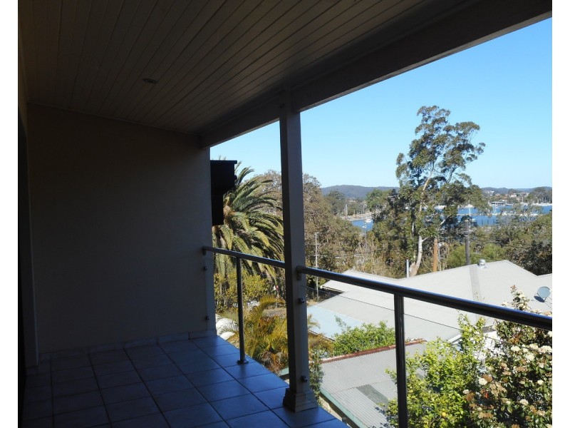 4/2 St George Street, Gosford NSW 2250
