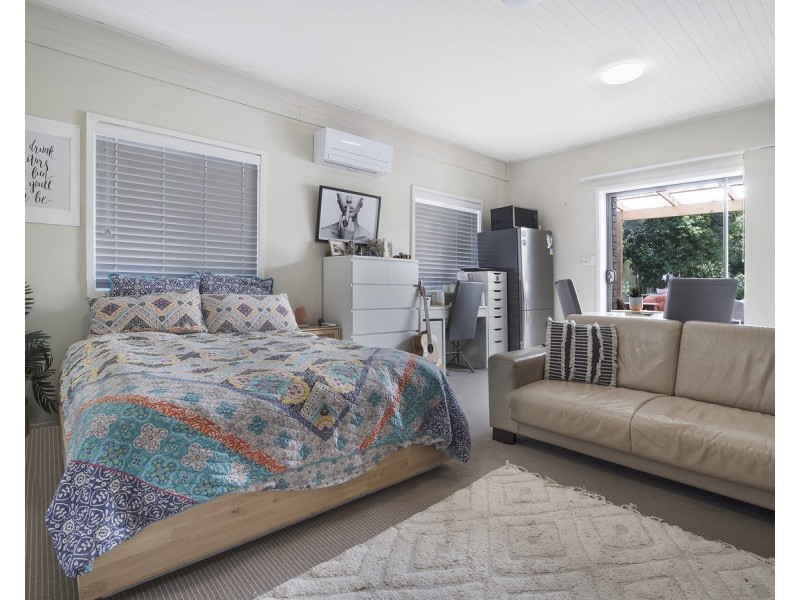 24 Dakara Avenue, Erina NSW 2250