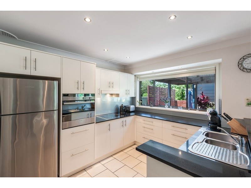 6 Kuburra Road, Erina NSW 2250