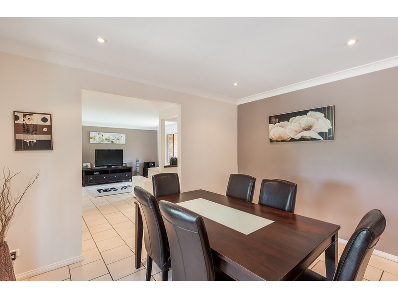 6 Kuburra Road, Erina NSW 2250