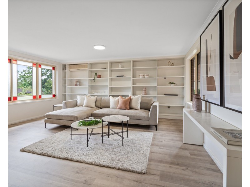 18 Karen Close, Lisarow NSW 2250