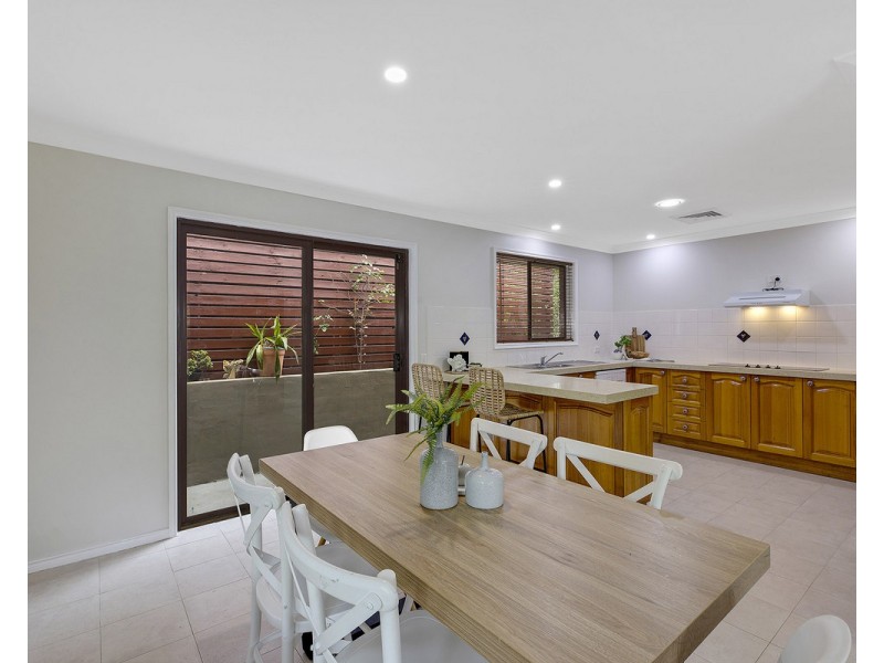 2 Hammersmith Road, Erina NSW 2250