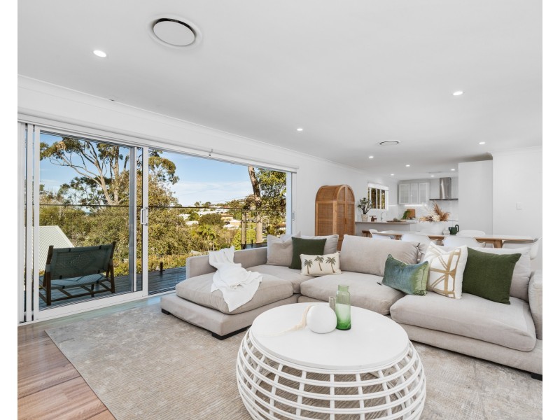 2 Blue View Crescent, Terrigal NSW 2260