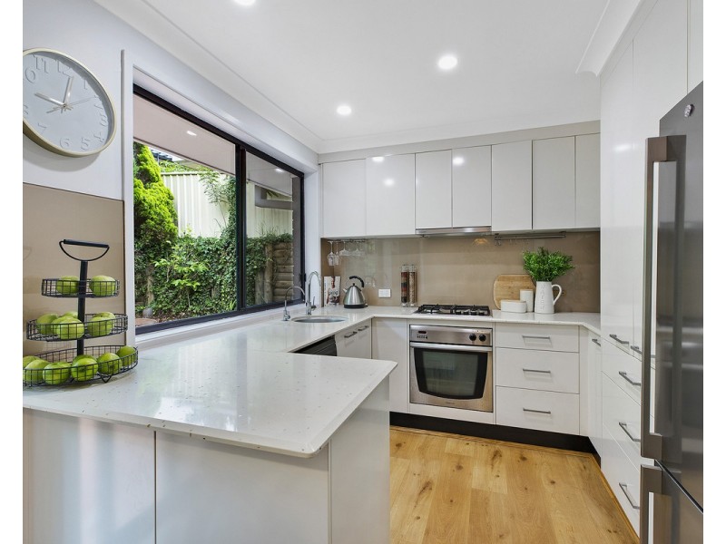 72 James Sea Drive, Green Point NSW 2251