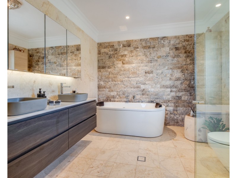 354 Scenic Highway, Terrigal NSW 2260