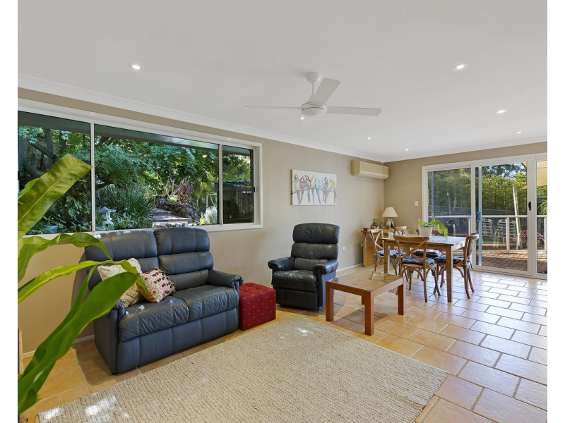 4 Letitia Close, Green Point NSW 2251