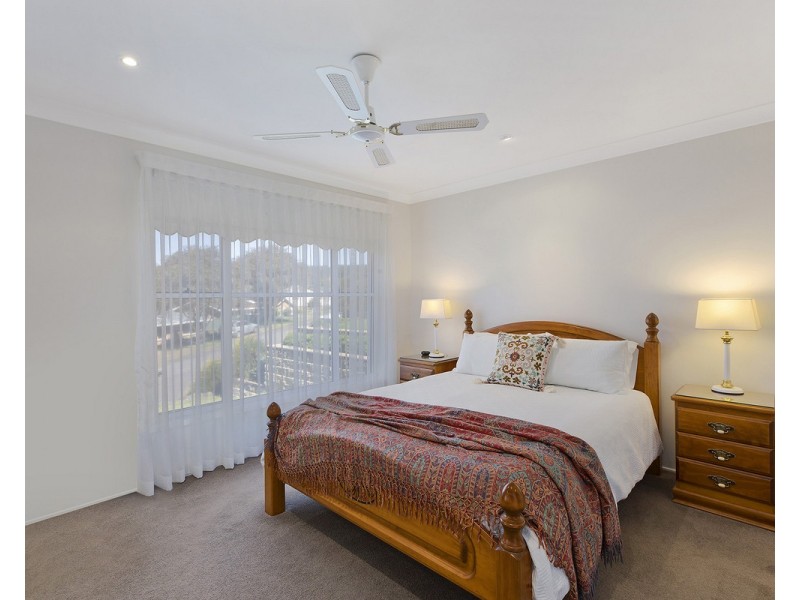 4 Letitia Close, Green Point NSW 2251