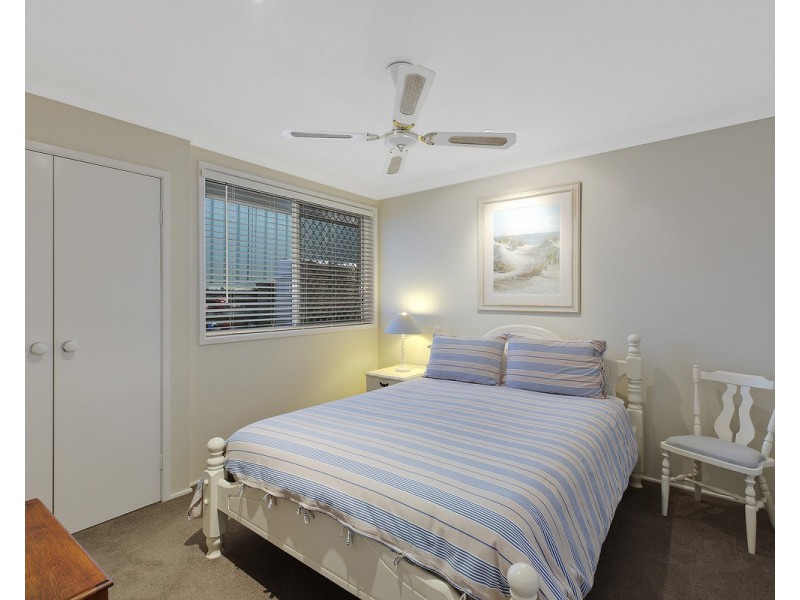 4 Letitia Close, Green Point NSW 2251