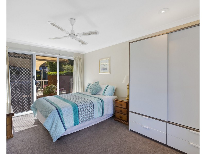 4 Letitia Close, Green Point NSW 2251