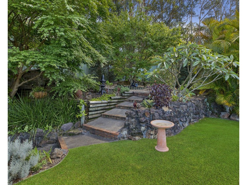 4 Letitia Close, Green Point NSW 2251