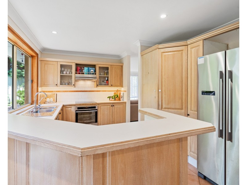 13 Mary Elizabeth Crescent, North Avoca NSW 2260