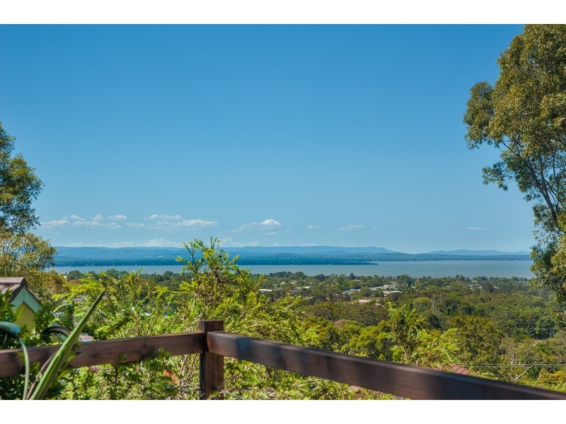 4 Seaspray Close, Bateau Bay NSW 2261