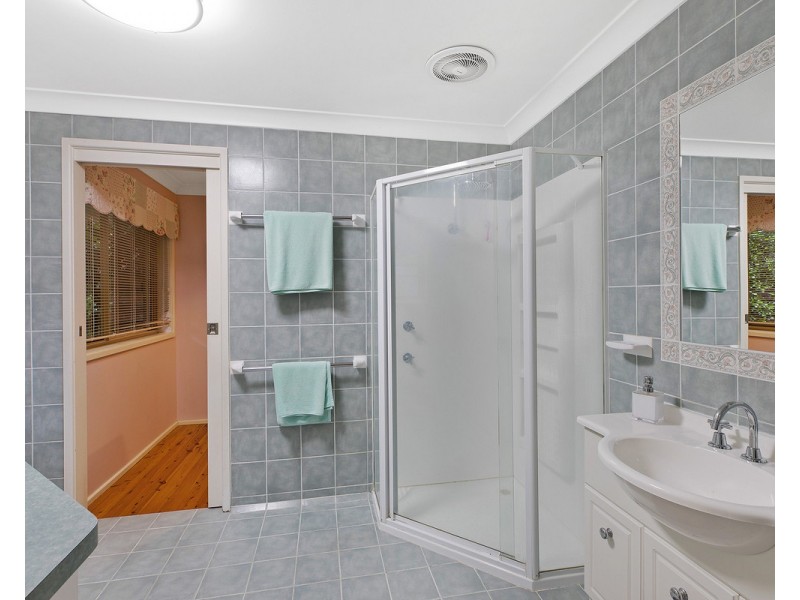 25 Narooma Road, Niagara Park NSW 2250