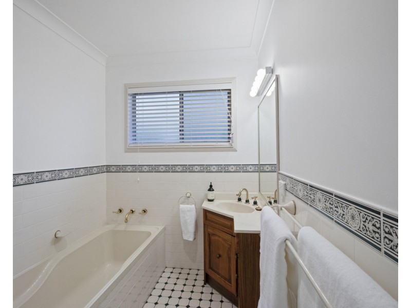 17 Cheryl Avenue, Terrigal NSW 2260