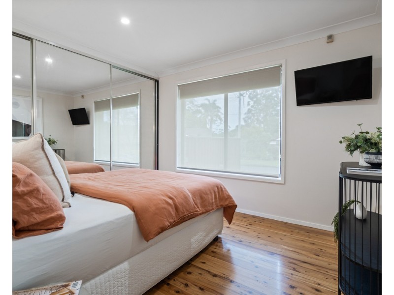 4 Unwin Close, Narara NSW 2250