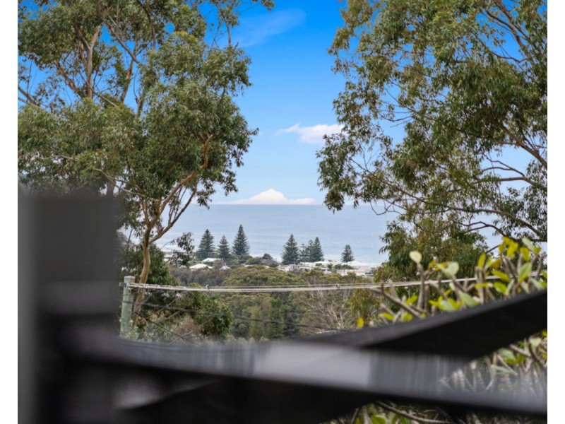 126 Hillside Road, Avoca Beach NSW 2251