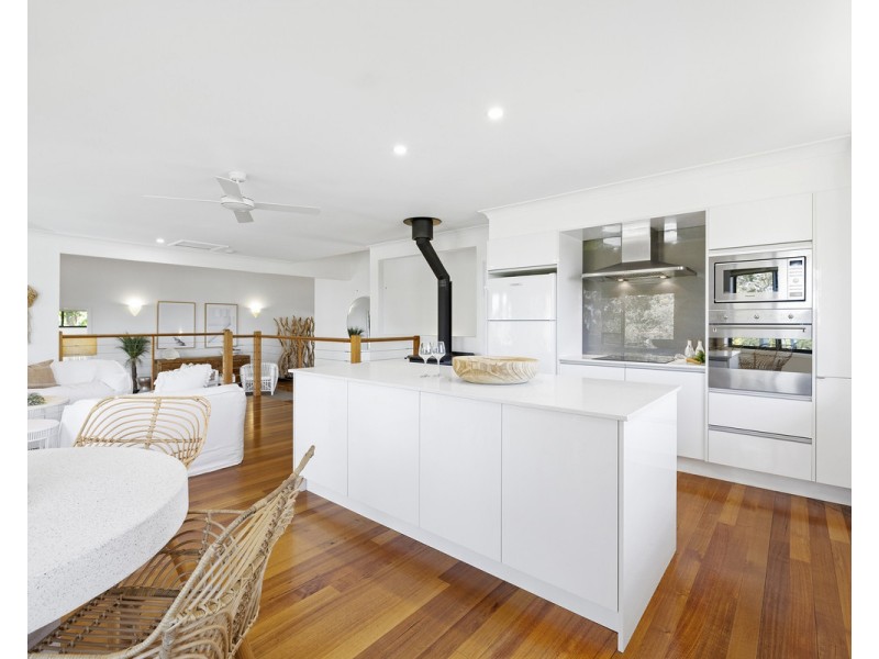 126 Hillside Road, Avoca Beach NSW 2251