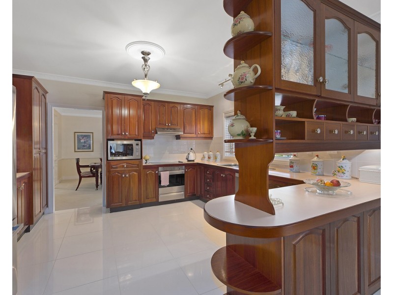 15 Kambala Close, Wyoming NSW 2250