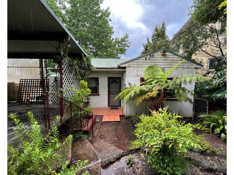 186 Gertrude Street, Gosford NSW 2250