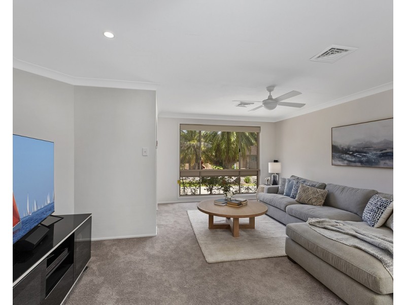 16 Yanderra Crescent, Narara NSW 2250