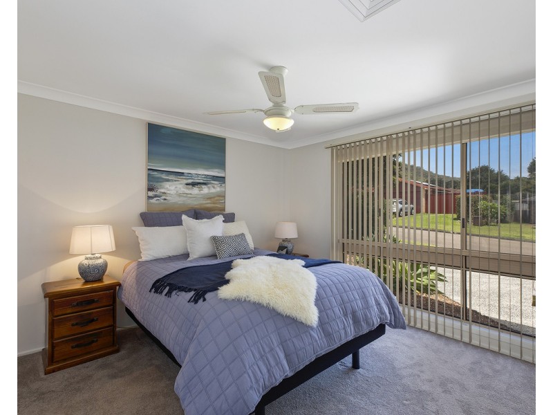 16 Yanderra Crescent, Narara NSW 2250