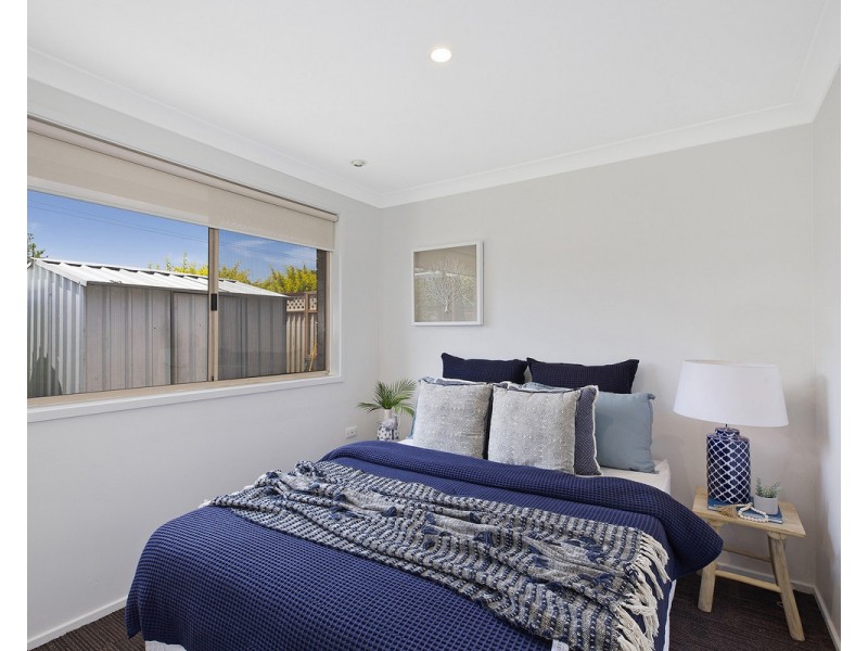 16 Yanderra Crescent, Narara NSW 2250