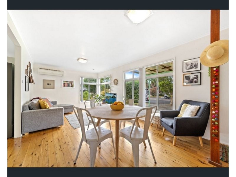 9 Bel Hilton Court, West Gosford NSW 2250