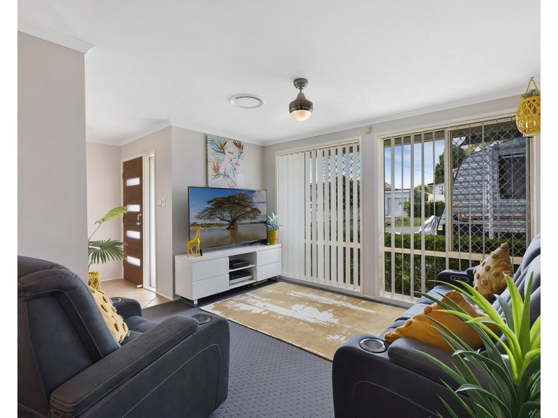 1 Strickland Road, Killarney Vale NSW 2261