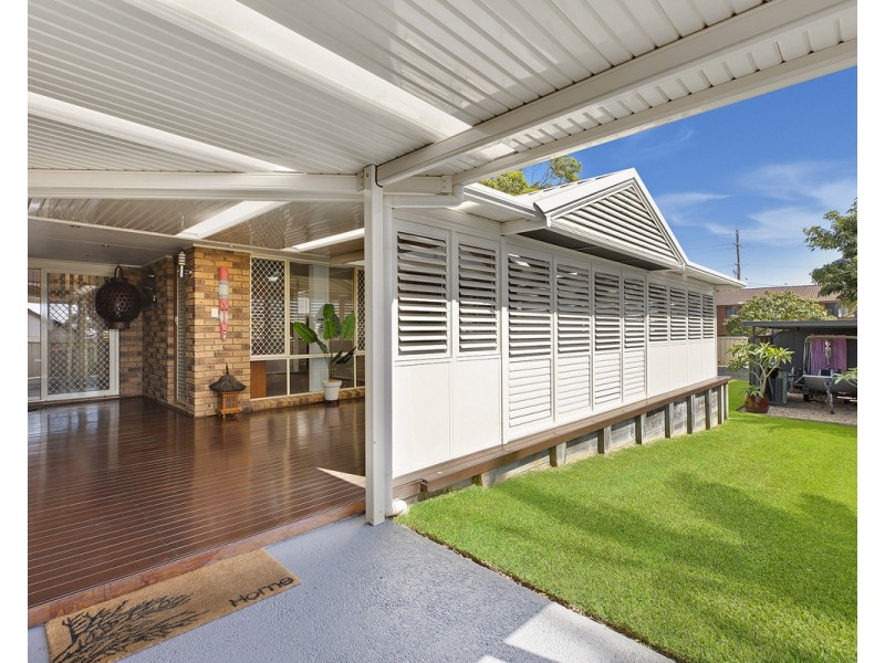 1 Strickland Road, Killarney Vale NSW 2261