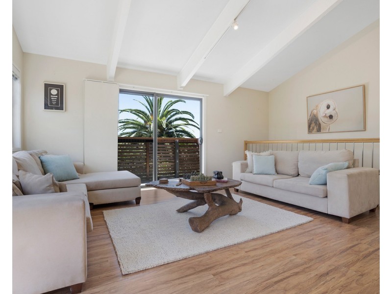 24 Dakara Avenue, Erina NSW 2250