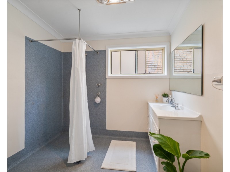 5 Brennon Road, Gorokan NSW 2263