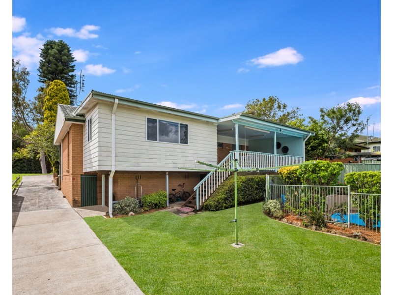 48 Orange Parade, Wyoming NSW 2250