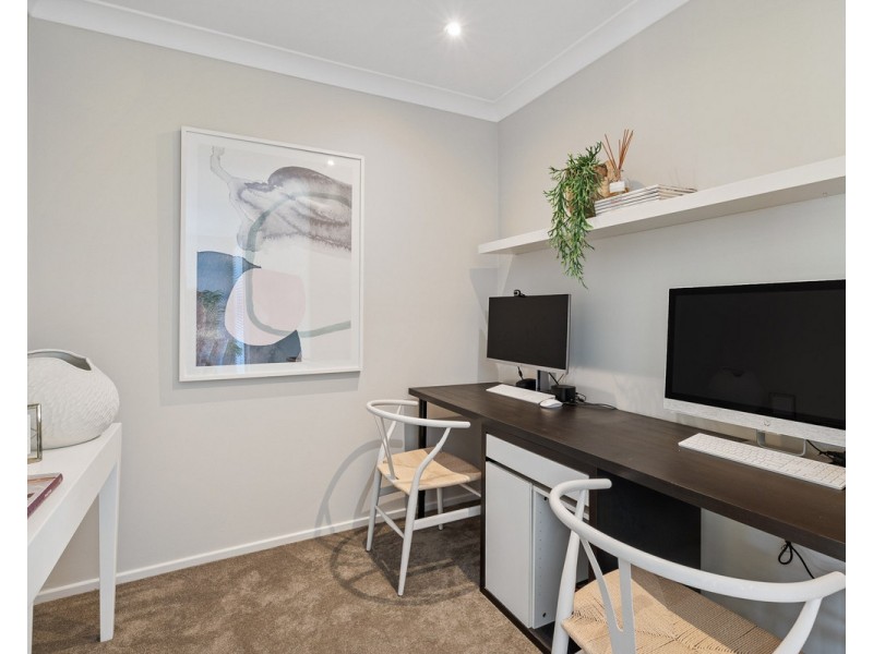 16 Georgia Avenue, Wyoming NSW 2250