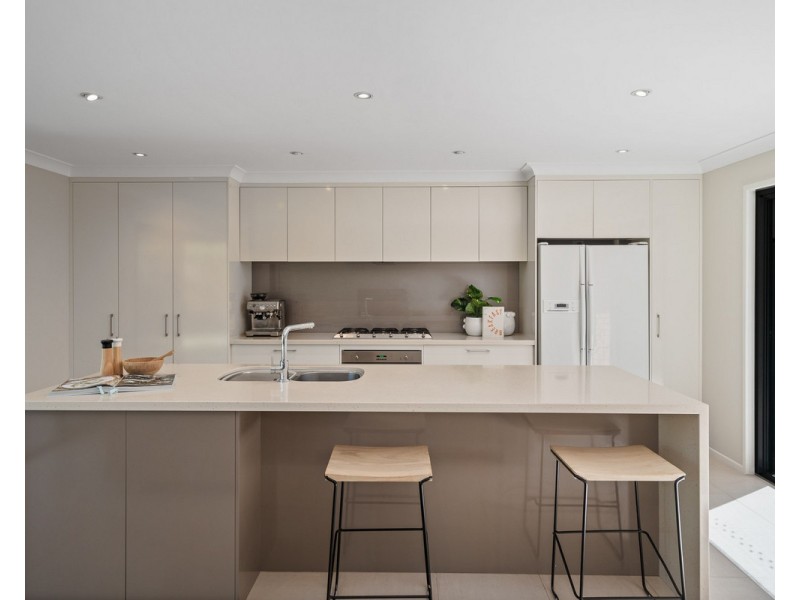 16 Georgia Avenue, Wyoming NSW 2250