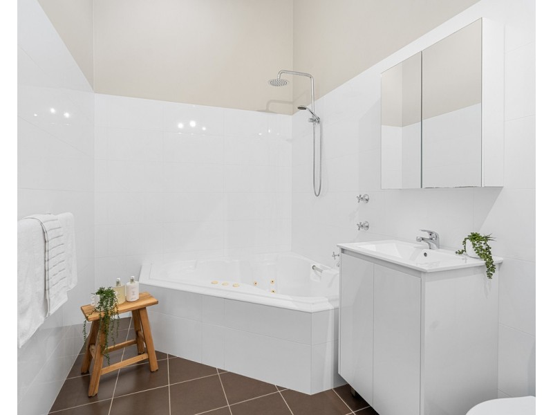 426 The Entrance Road, Erina Heights NSW 2260