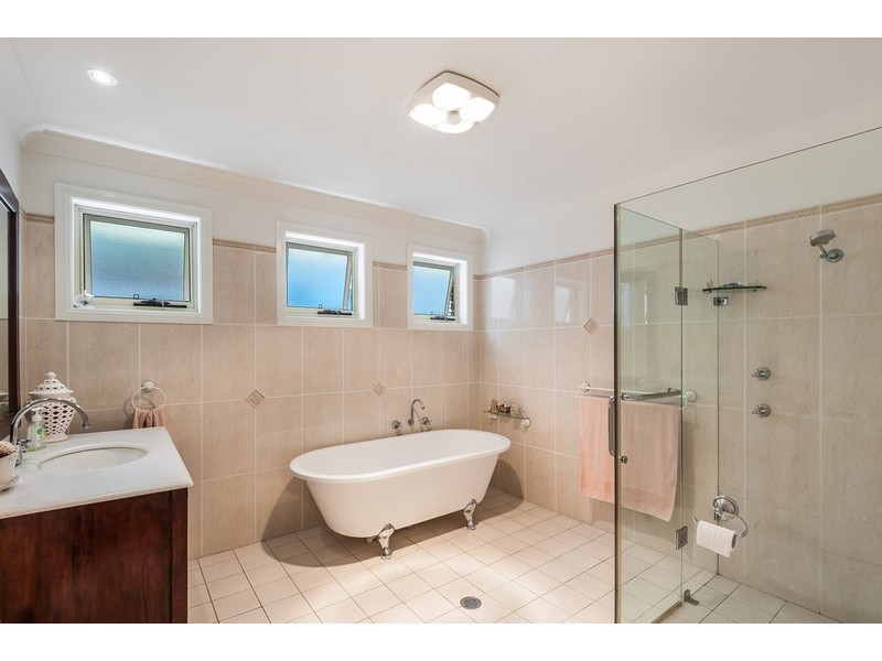 36 Sheffield Drive, Terrigal NSW 2260