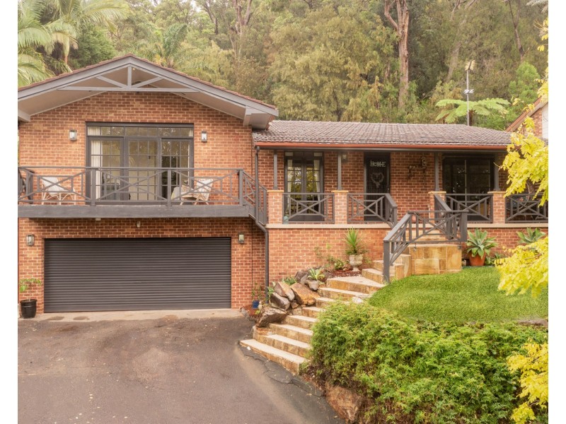 77 Wendy Drive, Point Clare NSW 2250