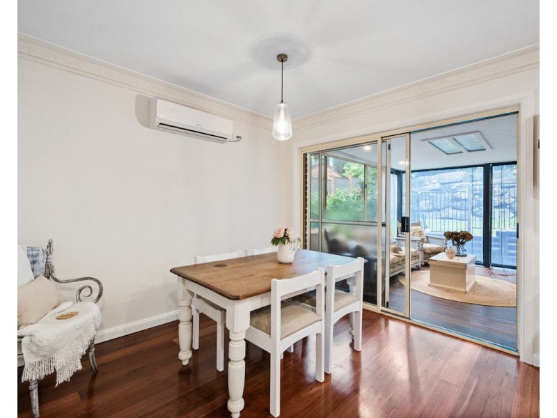77 Wendy Drive, Point Clare NSW 2250